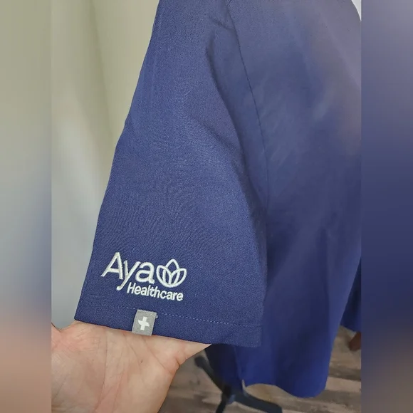 NWT Figs Navy Blue Catarina One Pocket Scrub Medical Shirt - Picture 3 of 5